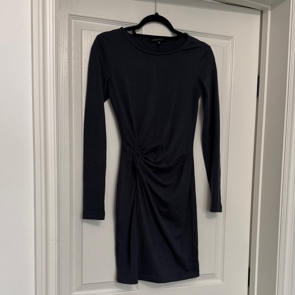 🇨🇦 DYNAMITE Blue Long-Sleeve Sweater Dress with Twisted front detail